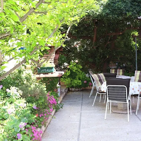 A 4 With Terrace Garden And Sea View Appartement *