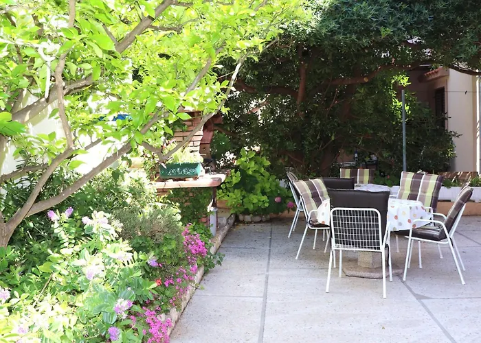 A 4 With Terrace Garden And Sea View Appartement *